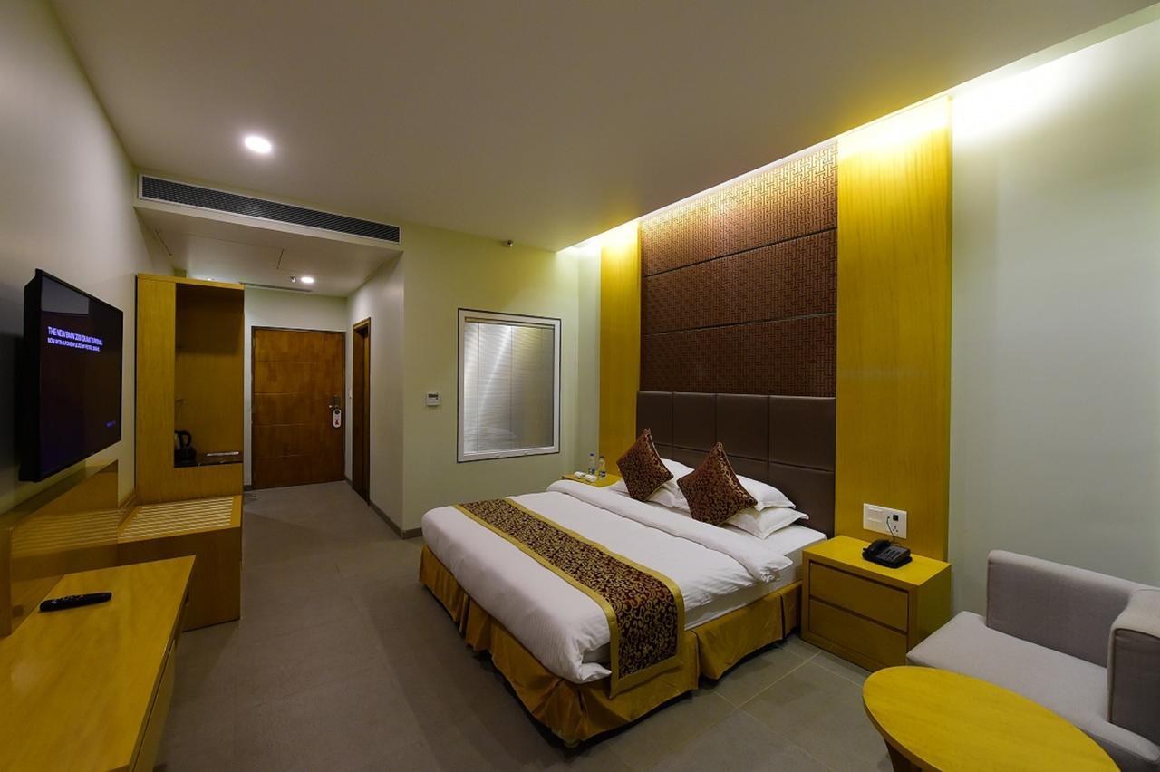 Hotel H - Sandhill Hotels Private Limited Ānand Exteriér fotografie