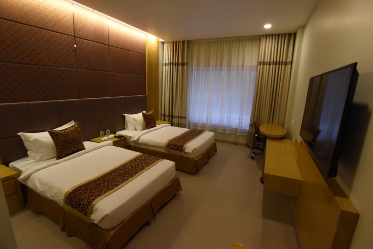 Hotel H - Sandhill Hotels Private Limited Ānand Exteriér fotografie