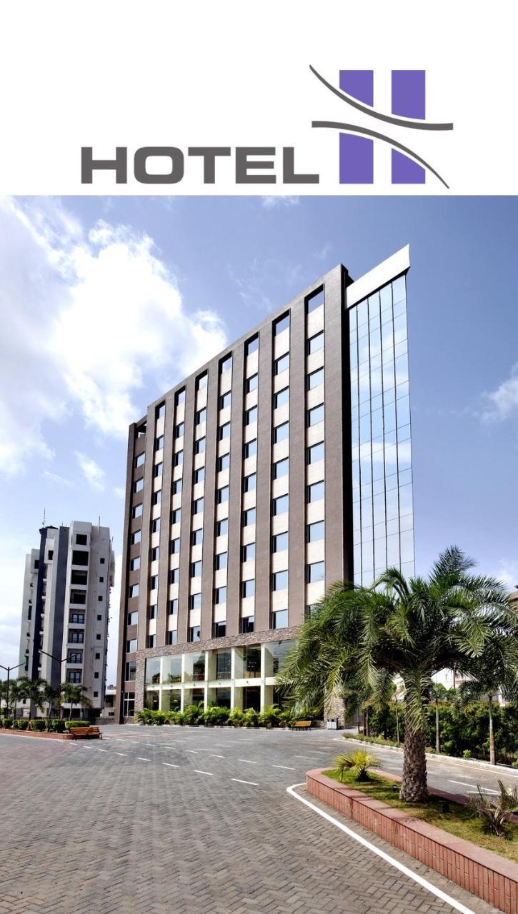 Hotel H - Sandhill Hotels Private Limited Ānand Exteriér fotografie